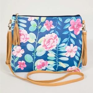 NWT Floral Crossbody Purse Clutch